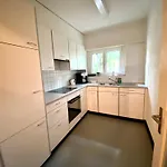 Apartment Modern Eingerichtete Stadtwohnung In Wollishofen Zürich
