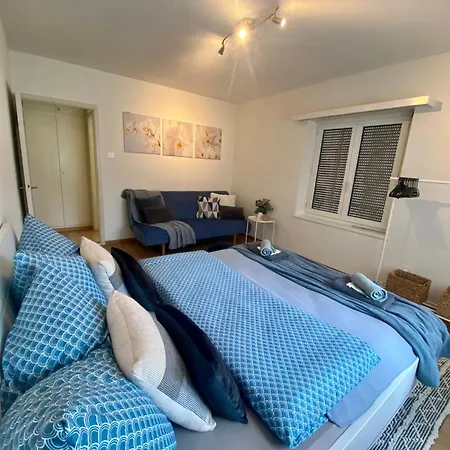 Modern Eingerichtete Stadtwohnung In Wollishofen Apartmán *