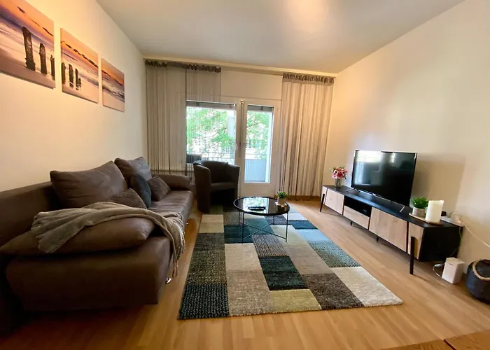 Modern Eingerichtete Stadtwohnung In Wollishofen Apartmán