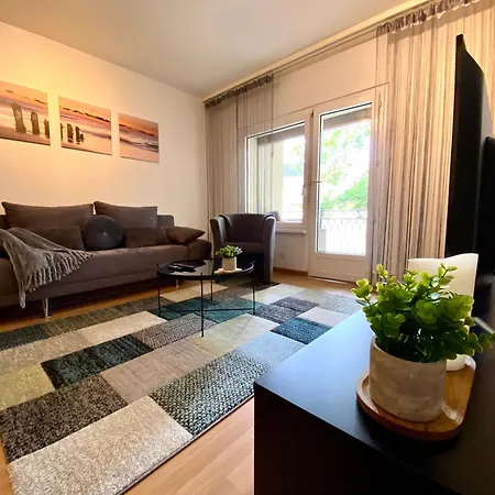 Modern Eingerichtete Stadtwohnung In Wollishofen